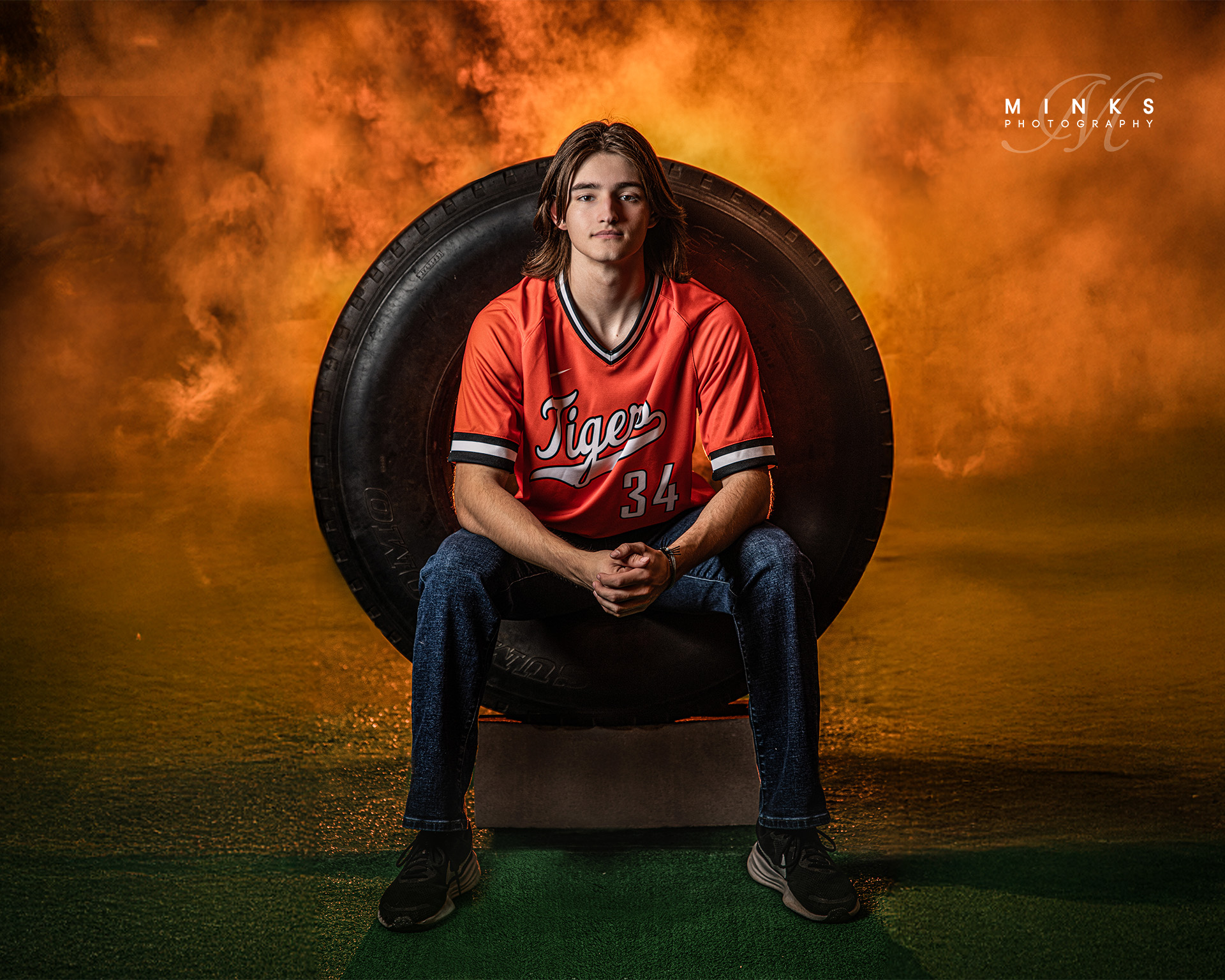 high school senior guy baseball picture cincinnati photographer